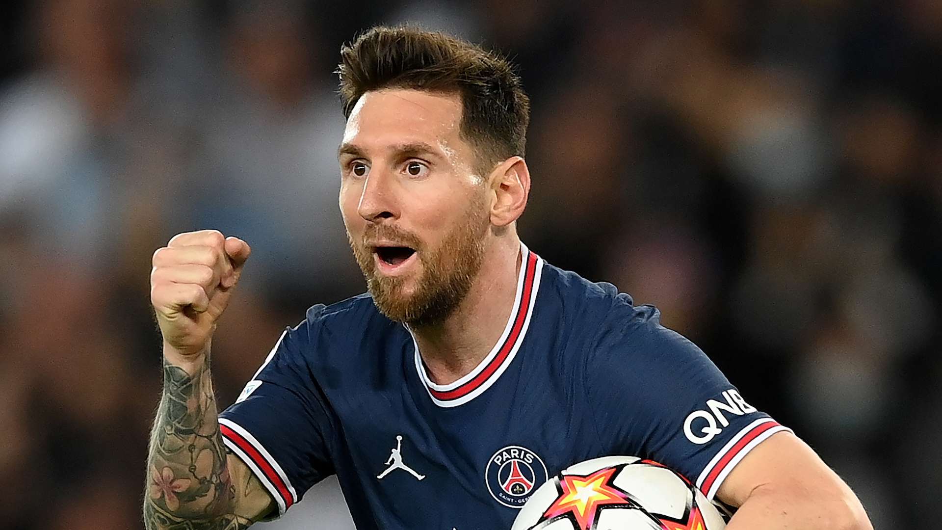 力下展现出 力下展现出